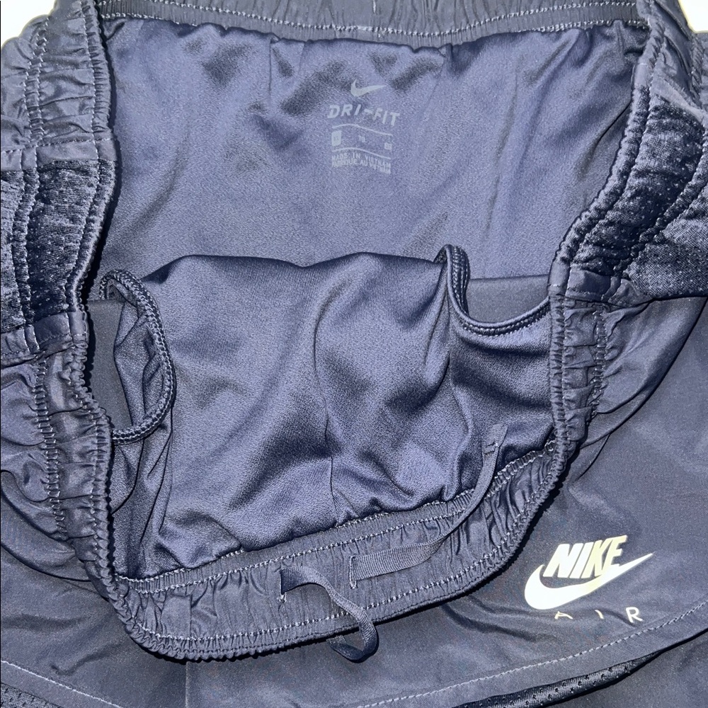 Nike Air Athletic Shorts Women's size XL - Picture 5 of 9